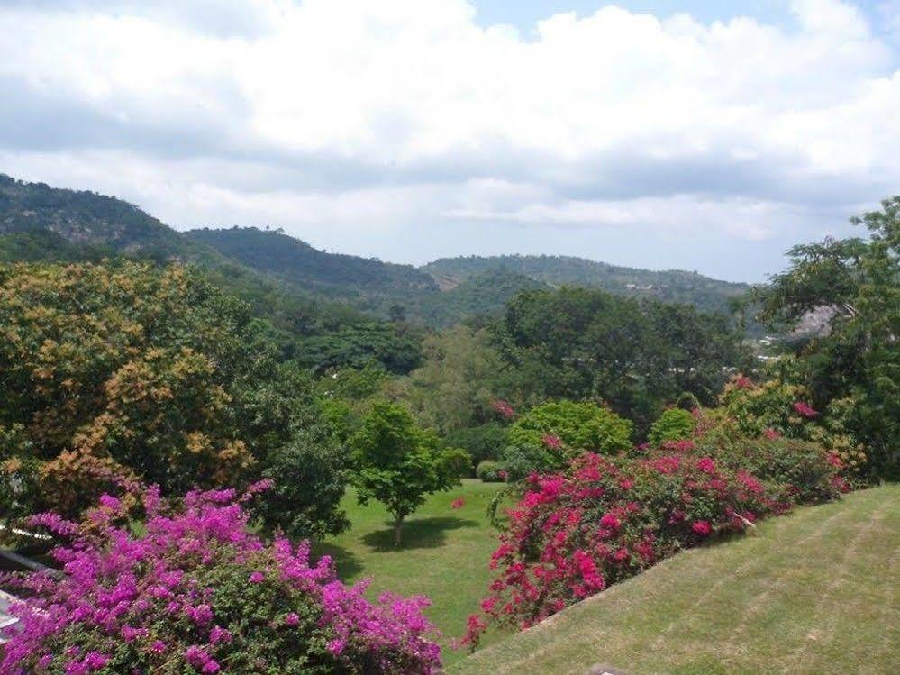 Volta Hotel Akosombo Kültér fotó
